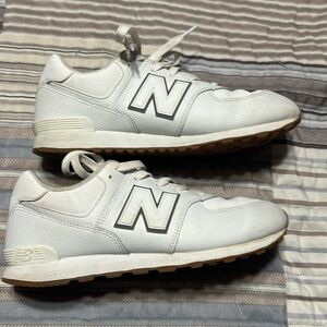 Boys gently used New Balance size 7